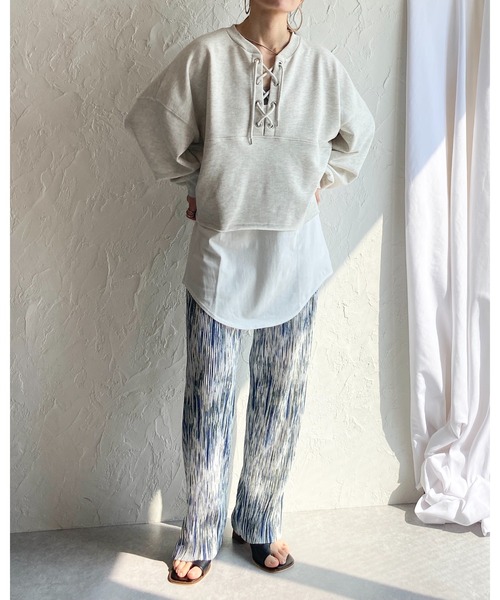 She's Closet（シーズクローゼット）の「編み上げレースアップリボン裏毛ショート丈長袖プルオーバースウェット（スウェット・レディース・アイボリー/オートミール/キャメル・FREE）」の17枚目の写真