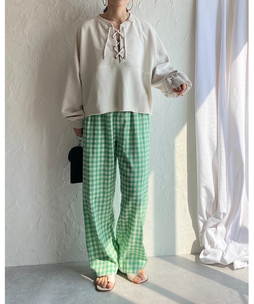 She's Closet（シーズクローゼット）の「編み上げレースアップリボン裏毛ショート丈長袖プルオーバースウェット（スウェット・レディース・アイボリー/オートミール/キャメル・FREE）」の18枚目の写真