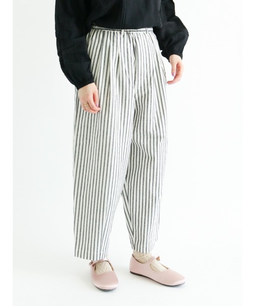 Samansa Mos2（サマンサ モスモス）の「柄アソートパンツ（その他パンツ・レディース・ブラック/イエロー/チャコール/キナリ・ﾌﾘ-）」の3枚目の写真