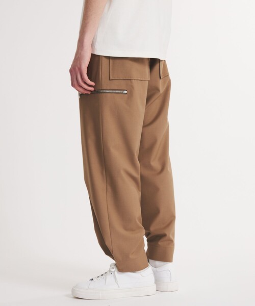 UNITED TOKYO(ユナイテッドトウキョウ)の「ウールZIPミリタリーパンツ(カーゴパンツ・メンズ・ブラック/ベージュ・1/2/3)」の15枚目の写真