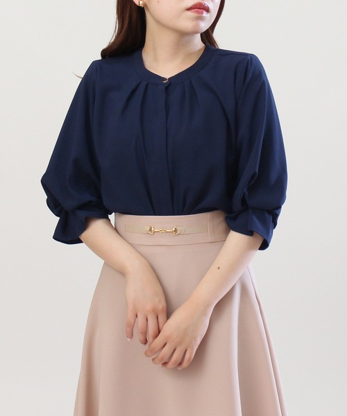 TRUDEA（トルディア）の「ボリュームスリーブブラウス（シャツ/ブラウス・レディース・アイボリー/ミント/チャコールグレー/ベージュ/ピンク/ブルーグリーン/グレー/ダークグリーン/ブラウン/ネイビー/パープル・LARGE/MEDIUM）」の8枚目の写真