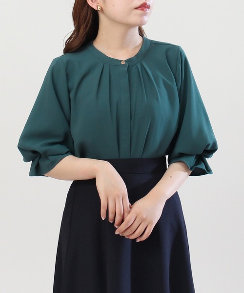 TRUDEA（トルディア）の「ボリュームスリーブブラウス（シャツ/ブラウス・レディース・アイボリー/ミント/チャコールグレー/ベージュ/ピンク/ブルーグリーン/グレー/ダークグリーン/ブラウン/ネイビー/パープル・LARGE/MEDIUM）」の6枚目の写真