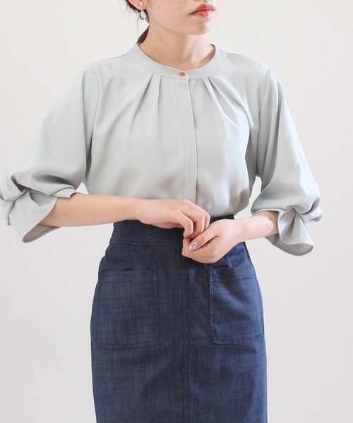 TRUDEA（トルディア）の「ボリュームスリーブブラウス（シャツ/ブラウス・レディース・アイボリー/ミント/チャコールグレー/ベージュ/ピンク/ブルーグリーン/グレー/ダークグリーン/ブラウン/ネイビー/パープル・LARGE/MEDIUM）」の19枚目の写真