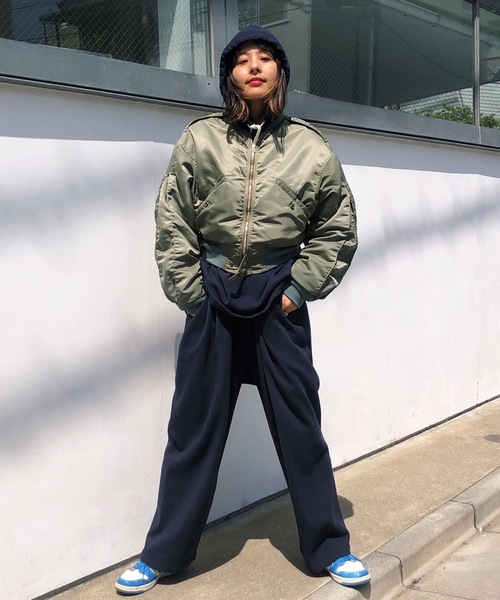 HOLIDAY(ホリデイ)の「MINI SWEAT BAGGY PANTS ミニスウェットバギーパンツ(スウェットパンツ・レディース・ネイビー/シルバーグレー・ONE SIZE)」の5枚目の写真