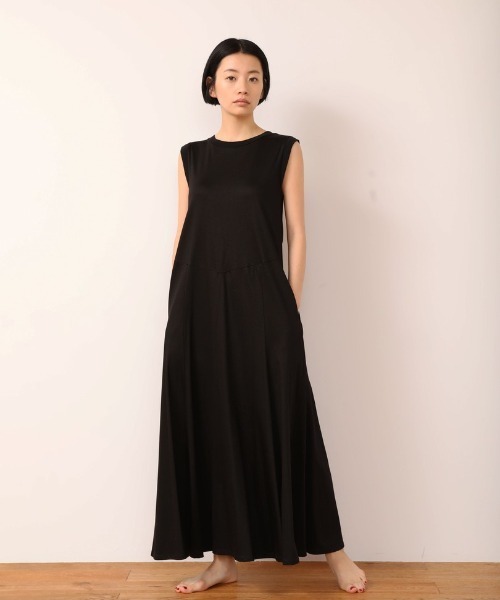 バックカシュクールカットソードレス – CASA FLINE