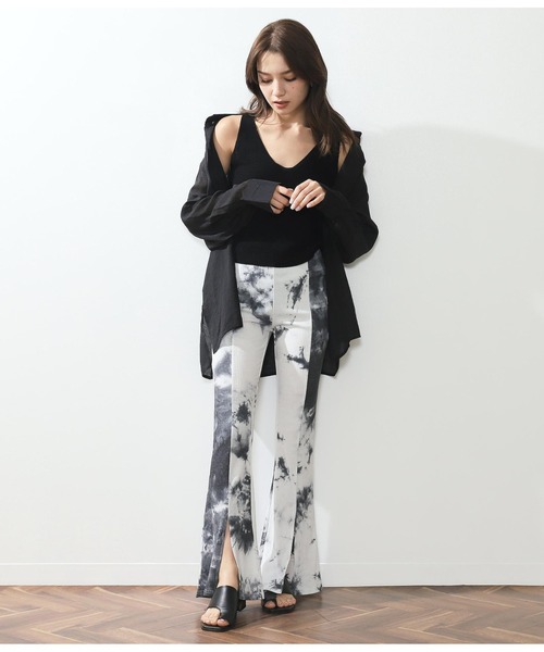 ANAP(アナップ)の「タイダイリブスリットフレアパンツ(その他パンツ・レディース・ベージュ/グリーン/ブラック・FREE)」の8枚目の写真