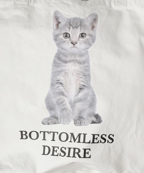 .efiLevol（エフィレボル）の「BOTTOMLESS DESIRE Cat Totebag（トートバッグ・メンズ・ライトグレー/イエロー/ブルー・FREE）」の13枚目の写真