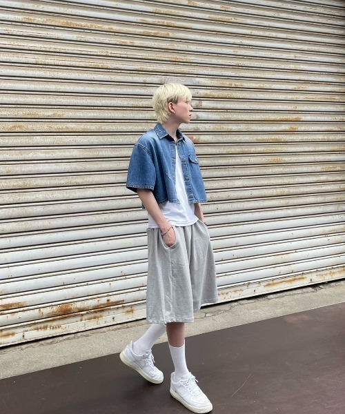 Chikashitsu +（チカシツプラス）の「【Chikashitsu +/チカシツプラス】side button sweat shorts/サイドボタン スウェットパンツ スウェット ハーフパンツ（スウェットパンツ・メンズ・ブラック/ブルー/グレー・ONE SIZE）」の3枚目の写真