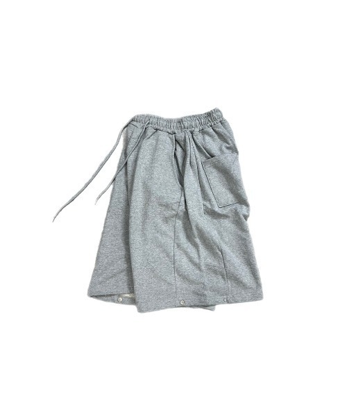 Chikashitsu +（チカシツプラス）の「【Chikashitsu +/チカシツプラス】side button sweat shorts/サイドボタン スウェットパンツ スウェット ハーフパンツ（スウェットパンツ・メンズ・ブラック/ブルー/グレー・ONE SIZE）」の13枚目の写真