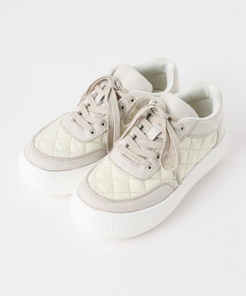 WEGO（ウィゴー）の「WEGO/キルティングスニーカー（スニーカー・レディース・オフホワイト/ブラック・MEDIUM/LARGE）」の6枚目の写真