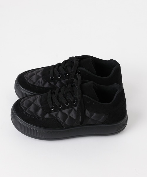 WEGO（ウィゴー）の「WEGO/キルティングスニーカー（スニーカー・レディース・オフホワイト/ブラック・MEDIUM/LARGE）」の5枚目の写真