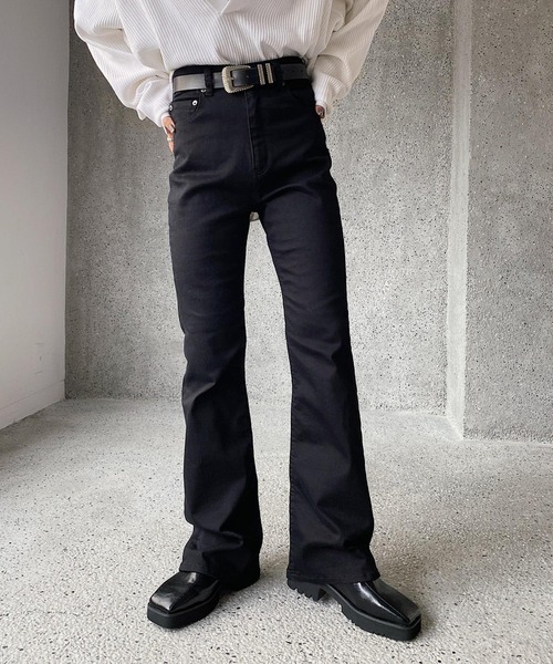 PAGEBOY（ページボーイ）の「フレアフィットジーンズ（デニムパンツ・レディース・ブラック/インディゴブルー/ロイヤルブルー/ブラック系その他・24inch/25inch/26inch/27inch）」の9枚目の写真