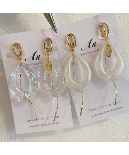 tone（トーン）の「【As】変形オーロラ　ゆらゆら　イヤリング(MA)（イヤリング・レディース・ホワイト/クリア/ゴールド/ブラウン/グリーン/ベージュ/パープル/その他2/ホワイト系2/ゴールド系その他2/ブラウン系その他2/グレー系その他2/グレー/ベージュ系2/パープル系2/グリーン系2・FREE）」の21枚目の写真