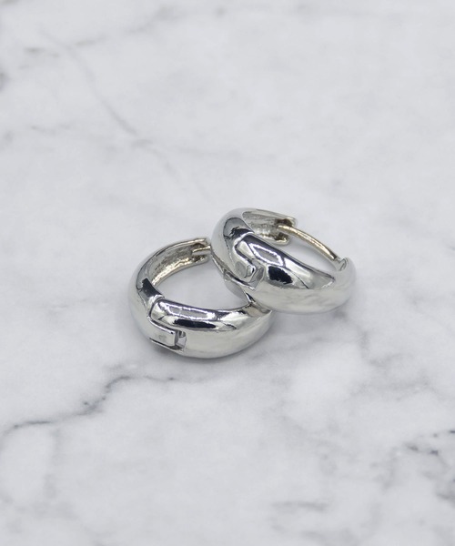 me+em select（ミームセレクト）の「minimal hoop pierce ／ ミニマルフープピアス（ピアス（両耳用）・レディース・シルバー/ゴールド・FREE）」の19枚目の写真