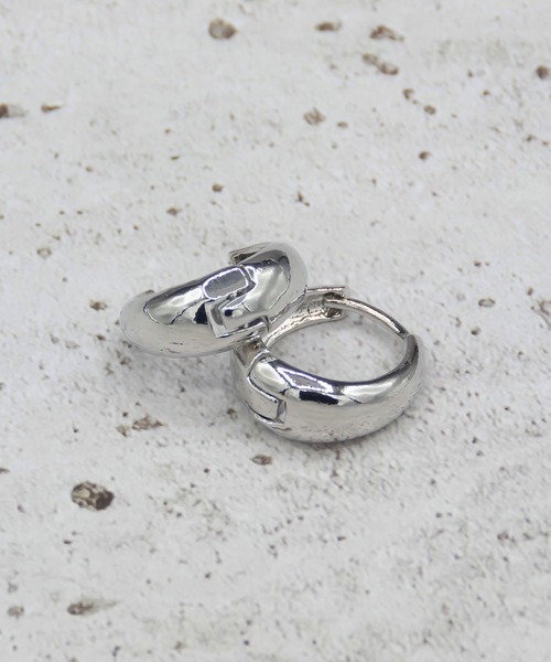 me+em select（ミームセレクト）の「minimal hoop pierce ／ ミニマルフープピアス（ピアス（両耳用）・レディース・シルバー/ゴールド・FREE）」の18枚目の写真