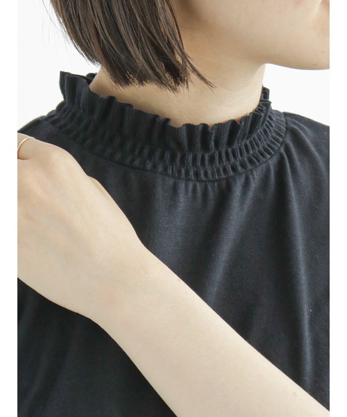 Samansa Mos2 blue(サマンサモスモスブルー)の「衿シャーリング5分袖カットソー(Tシャツ/カットソー・レディース・ブラック/モカ/キナリ・MEDIUM/LARGE)」の16枚目の写真