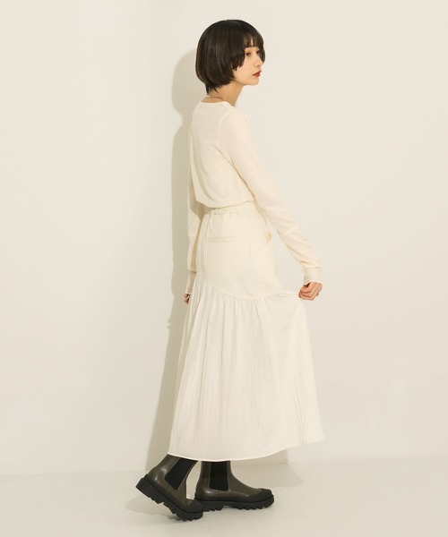 KBF(ケイビーエフ)の「パネルミディスカート(スカート・レディース・アイボリー/ネイビー・ONE)」の9枚目の写真