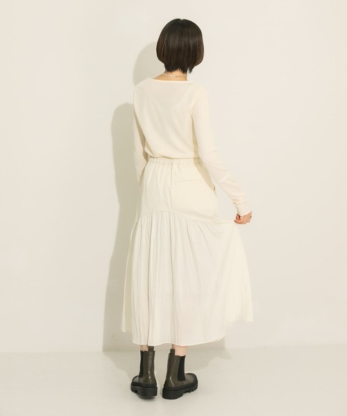 KBF(ケイビーエフ)の「パネルミディスカート(スカート・レディース・アイボリー/ネイビー・ONE)」の10枚目の写真