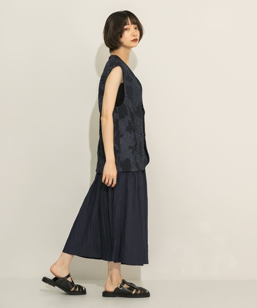 KBF(ケイビーエフ)の「パネルミディスカート(スカート・レディース・アイボリー/ネイビー・ONE)」の14枚目の写真