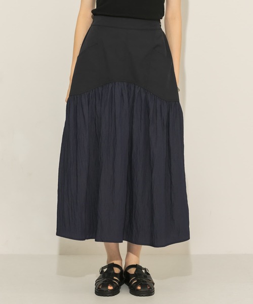 KBF(ケイビーエフ)の「パネルミディスカート(スカート・レディース・アイボリー/ネイビー・ONE)」の16枚目の写真