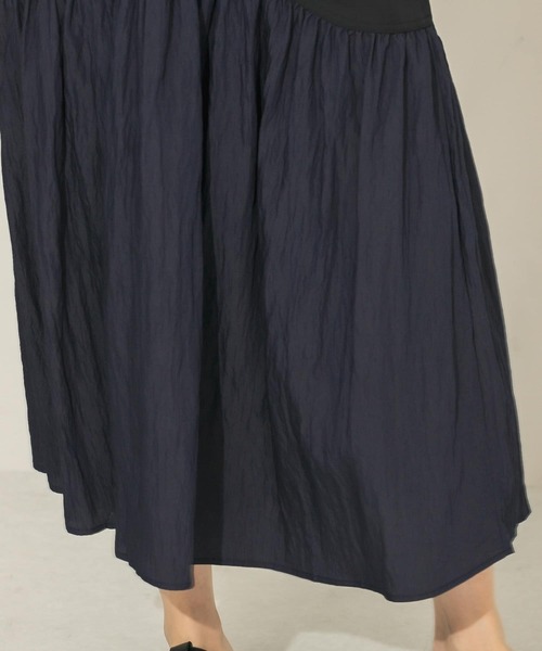 KBF(ケイビーエフ)の「パネルミディスカート(スカート・レディース・アイボリー/ネイビー・ONE)」の21枚目の写真