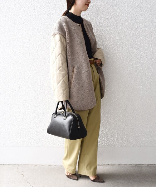 SHIPS（シップス）の「*ボア × キルティング ノーカラー ミディ コート◇（その他アウター・レディース・ベージュ/オフホワイト・ONE SIZE）」の6枚目の写真