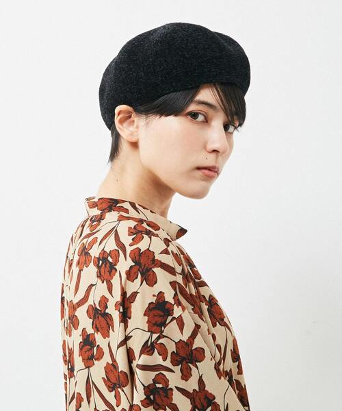 MELROSE claire(メルローズ クレール)の「【暖かみのあるモール糸を使ったベレー帽】(ハンチング/ベレー帽・レディース・グレイッシュベージュ/ブラック/アイボリー・FREE)」の2枚目の写真