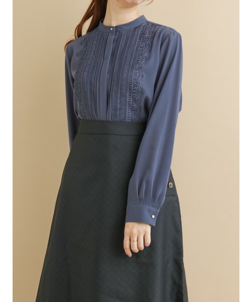 Te chichi(テチチ)の「フロントレースピンタックブラウス(シャツ/ブラウス・レディース・ネイビー/グレー/オフホワイト・フリ-)」の3枚目の写真