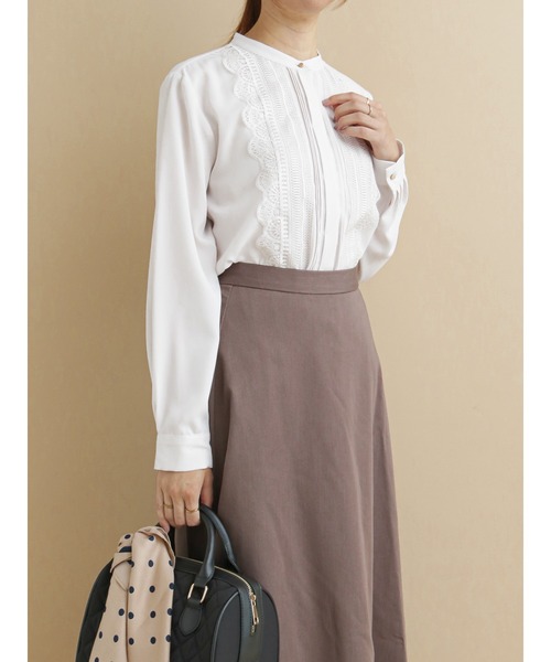 Te chichi(テチチ)の「フロントレースピンタックブラウス(シャツ/ブラウス・レディース・ネイビー/グレー/オフホワイト・フリ-)」の2枚目の写真