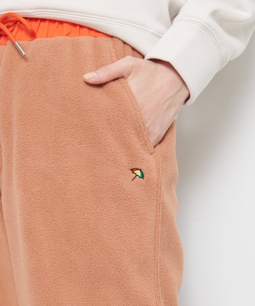Arnold Palmer(アーノルドパーマー)の「バルキーフリース シェア パンツ(その他パンツ・レディース・ブラック/ライトブラウン/ブルー・XS/S/M/L/LL)」の4枚目の写真