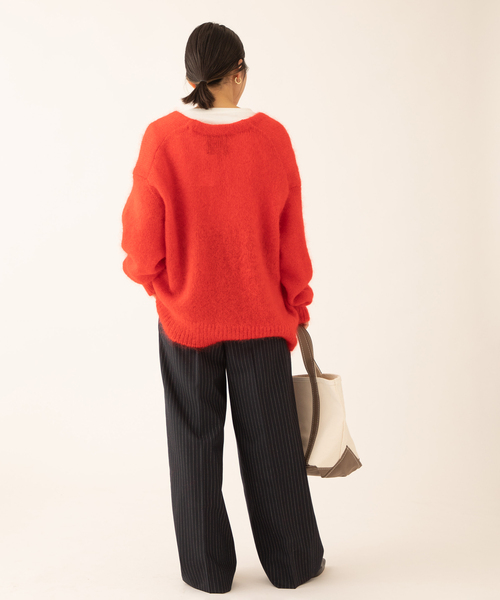 journal standard L'essage(ジャーナルスタンダードレサージュ)の「モヘヤmixVネックカーディガン(カーディガン/ボレロ・レディース・パープル/レッド/ベージュ系その他・FREE)」の5枚目の写真