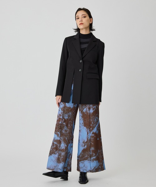 UNITED TOKYO(ユナイテッドトウキョウ)の「グロスハイムオーバージャケット(セットアップ・レディース・ブラック/ベージュ・1)」の3枚目の写真