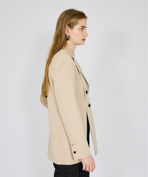 UNITED TOKYO(ユナイテッドトウキョウ)の「グロスハイムオーバージャケット(セットアップ・レディース・ブラック/ベージュ・1)」の13枚目の写真