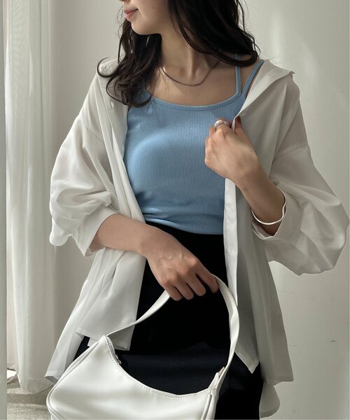 RAY CASSIN（レイカズン）の「カップ付きキャミソール（キャミソール・レディース・ブラック/サックスブルー/ブラウン/キナリ・FREE）」の11枚目の写真