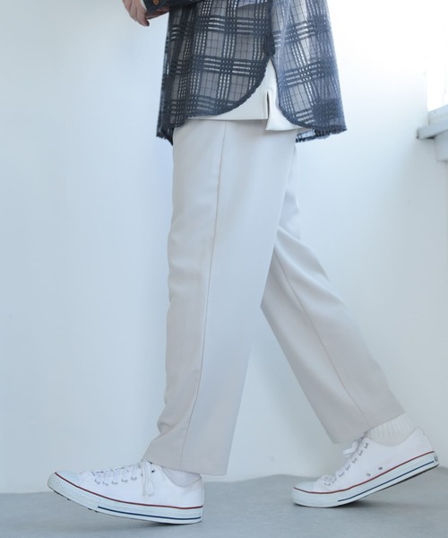 SENSE OF PLACE by URBAN RESEARCH(センスオブプレイスバイアーバンリサーチ)の「『セットアップ対応』『イージーケア』ダブルタックテーパードスラックス(スラックス・メンズ・ライトベージュ/チャコールグレー/ピンク/ブルー/オリーブ/ブラック・LARGE/MEDIUM/SMALL)」の21枚目の写真