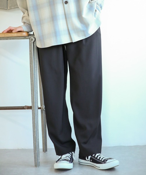 SENSE OF PLACE by URBAN RESEARCH(センスオブプレイスバイアーバンリサーチ)の「『セットアップ対応』『イージーケア』ダブルタックテーパードスラックス(スラックス・メンズ・ライトベージュ/チャコールグレー/ピンク/ブルー/オリーブ/ブラック・LARGE/MEDIUM/SMALL)」の11枚目の写真