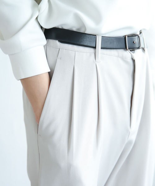 SENSE OF PLACE by URBAN RESEARCH(センスオブプレイスバイアーバンリサーチ)の「『セットアップ対応』『イージーケア』ダブルタックテーパードスラックス(スラックス・メンズ・ライトベージュ/チャコールグレー/ピンク/ブルー/オリーブ/ブラック・LARGE/MEDIUM/SMALL)」の13枚目の写真