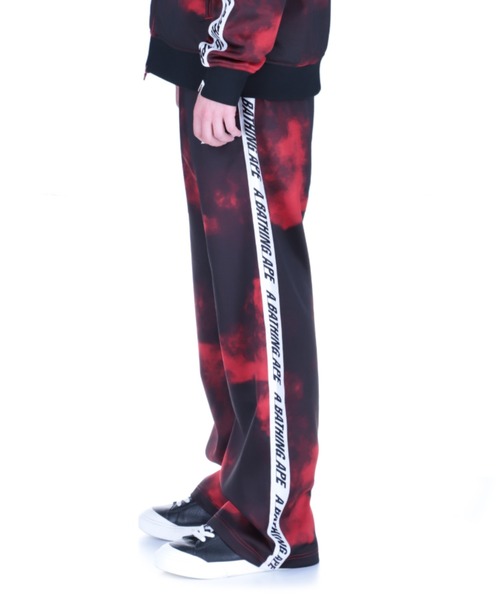 A BATHING APE（アベイシングエイプ）の「A BATHING APE TIE DYE TRACK