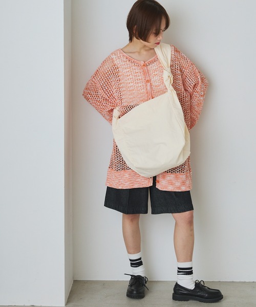 forksy.（フォルクシー）の「【forksy.】ナイロンムスビデザインショルダーバック（ショルダーバッグ・レディース・モカ/ブラック/ミント/イエロー/アイボリー・FREE）」の8枚目の写真