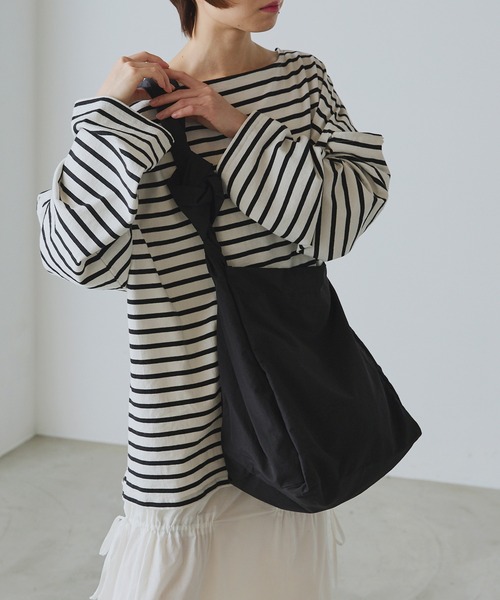 forksy.（フォルクシー）の「【forksy.】ナイロンムスビデザインショルダーバック（ショルダーバッグ・レディース・モカ/ブラック/ミント/イエロー/アイボリー・FREE）」の13枚目の写真