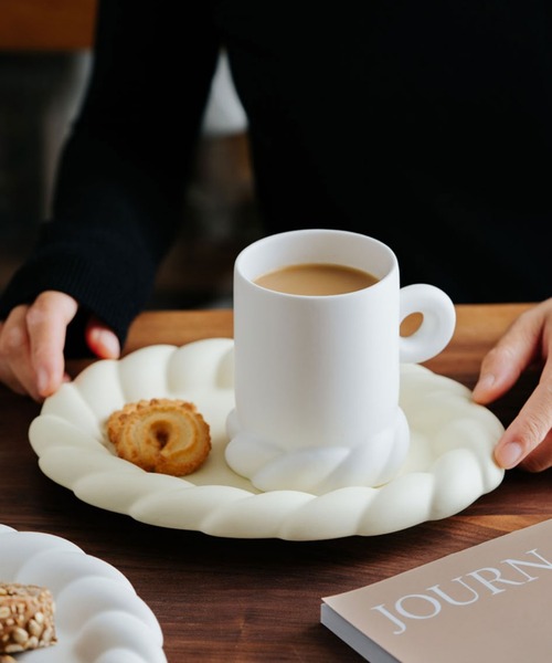 Made in I（メイドインアイ）の「レトロツイストプレート【大】（食器