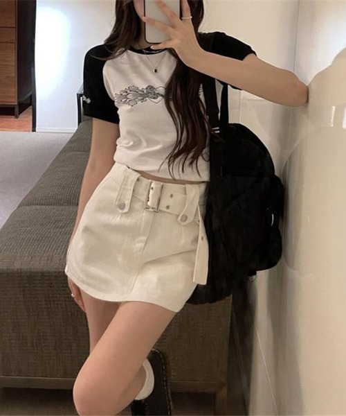 almo（アルモ）の「太ベルトデニムパンツスカート(se)（デニムスカート・レディース・ブラック/ブラック系その他/ホワイト・MEDIUM）」の6枚目の写真