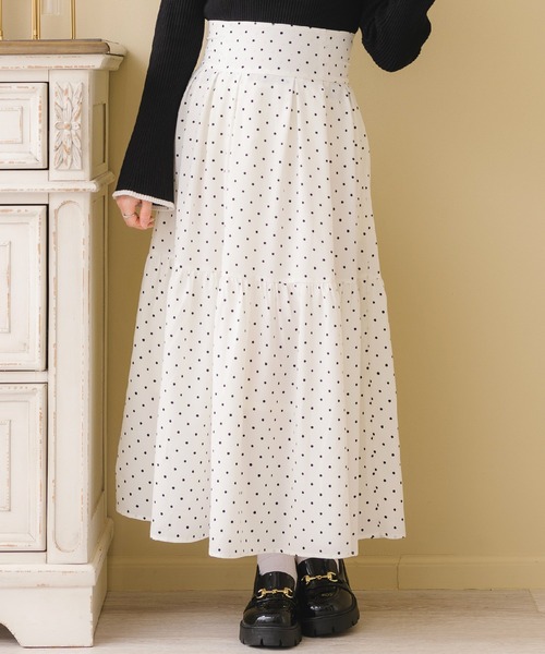 ems excite（エムズエキサイト）の「ハイウエストフレアSK（スカート・レディース・ホワイト系その他/ブラック/ブルー/ピンク・FREE）」の2枚目の写真