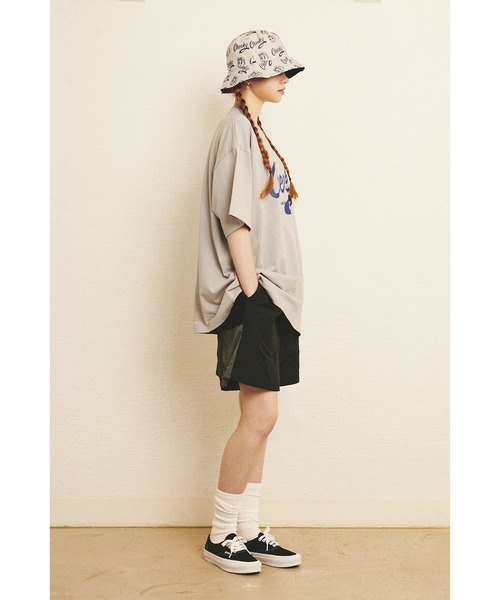 LIBERE(リベーレ)の「LIBERE リベーレ / CHEEKY SS TEE チーキーグラフィックプリントビッグシルエットTシャツ / 231210-231211(Tシャツ/カットソー・メンズ・ネイビー/グレー・MEDIUM/LARGE/SMALL)」の15枚目の写真