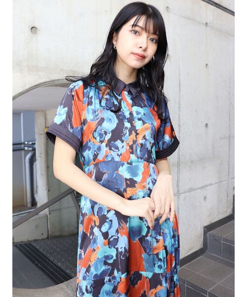 MURUA（ムルーア）の「ウィアードプリントワンピース（ワンピース・レディース・ホワイト/ネイビー・FREE）」の9枚目の写真