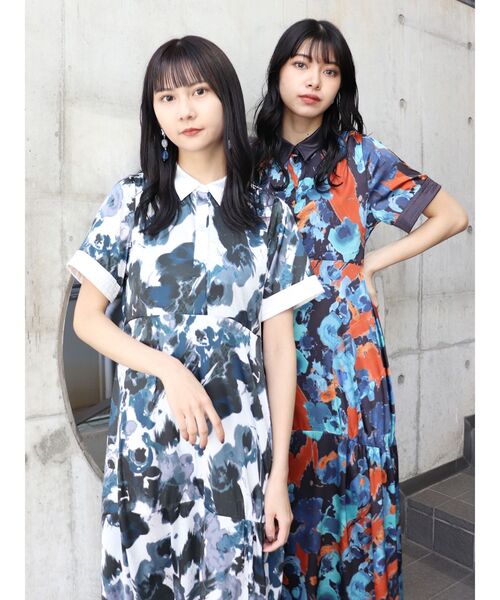 MURUA（ムルーア）の「ウィアードプリントワンピース（ワンピース・レディース・ホワイト/ネイビー・FREE）」の15枚目の写真