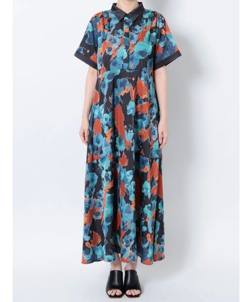 MURUA（ムルーア）の「ウィアードプリントワンピース（ワンピース・レディース・ホワイト/ネイビー・FREE）」の17枚目の写真