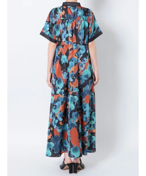 MURUA（ムルーア）の「ウィアードプリントワンピース（ワンピース・レディース・ホワイト/ネイビー・FREE）」の19枚目の写真