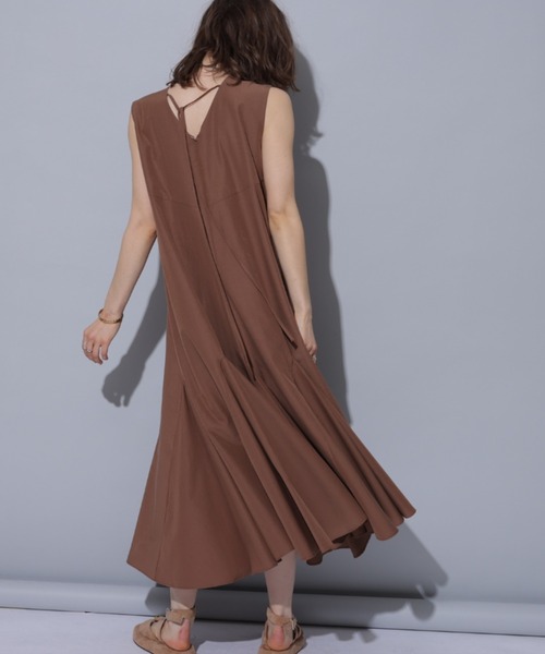 CADUNE カデュネ タイト 長袖 ワンピース 38 レーヨン モカ M CADUNE（カデュネ）の「レイヤードセット（ワンピース）」 - WEAR