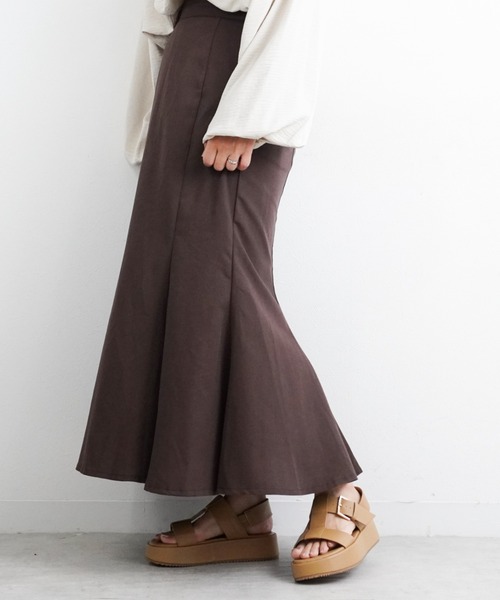 Fabby fabby(ファビィーファビィー)の「厚底2ベルトバックバンドサンダル(サンダル・レディース・ベージュ/ブラック/ブラウン/オフホワイト・SMALL/LARGE/MEDIUM)」の5枚目の写真